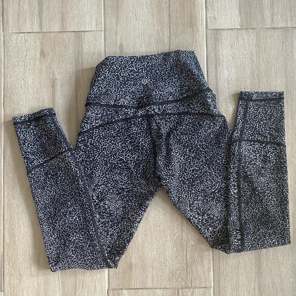 Lululemon spotted black and white leggings